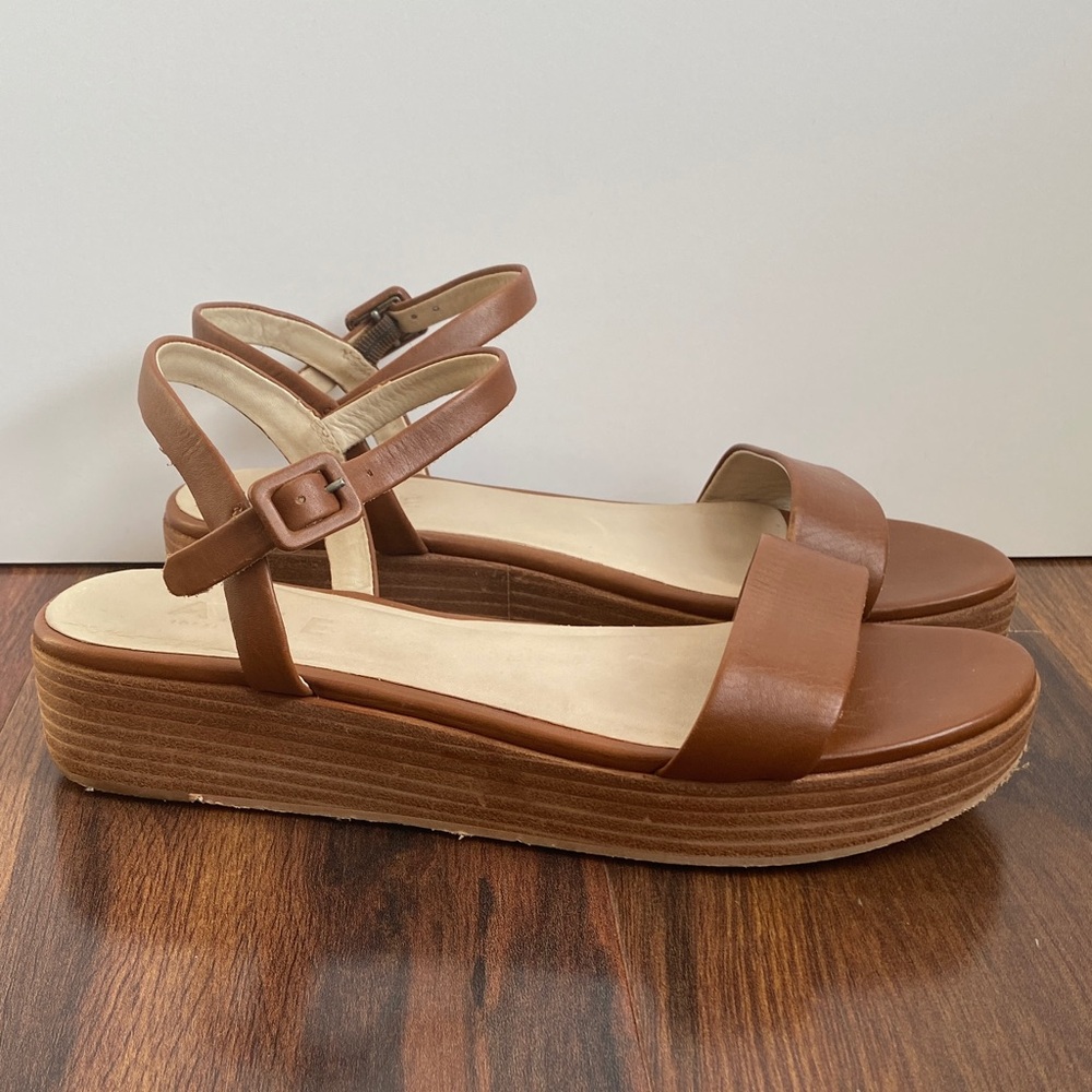 Able Leather Larissa 1.5” Platform Sandals Ankle Strap Brown Size 8